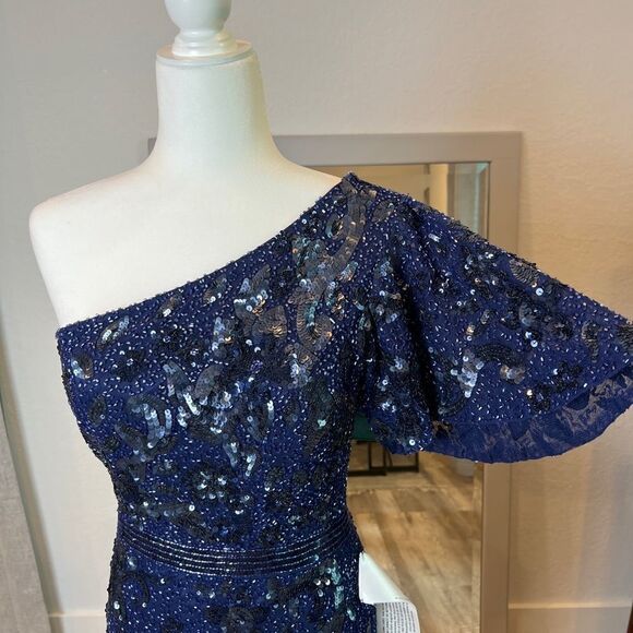 NEW MAC DUGGAL SEQUINED ONE SHOULDER EVENING GOWN - Picture 5 of 13
